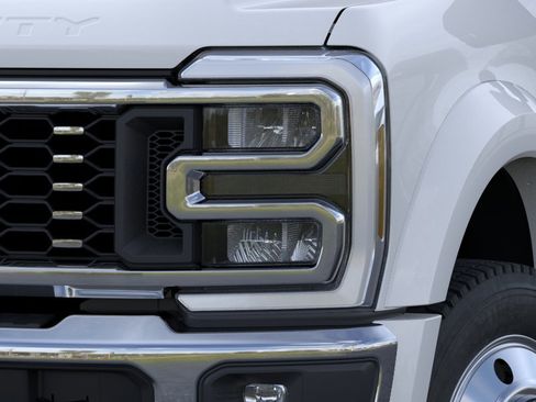 New 2026 Ford F450 Lariat AWD/4WD image 18