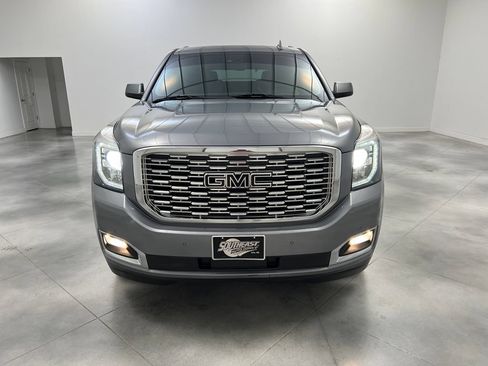 Used 2018 GMC Yukon Denali w/ Open Road Package AWD/4WD image 3