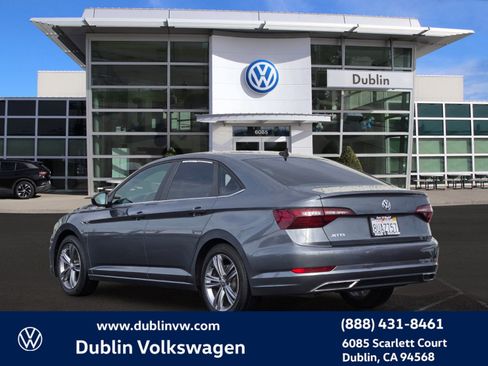 Certified 2020 Volkswagen Jetta R-Line w/ R-Line Cold Weather Package image 6