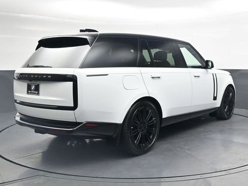 Used 2023 Land Rover Range Rover Long Wheelbase SE AWD/4WD image 4