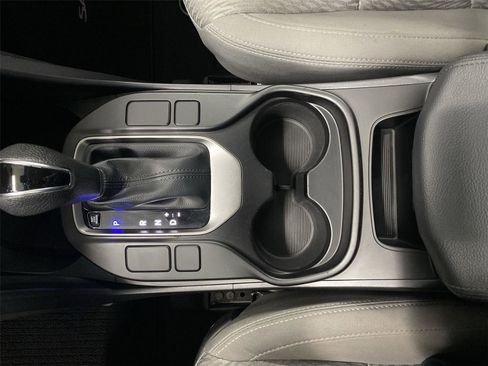 Used 2017 Hyundai Santa Fe SE image 25