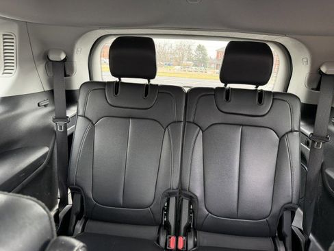 Used 2022 Jeep Grand Cherokee L Limited w/ Trailer Tow Group (B) image 19