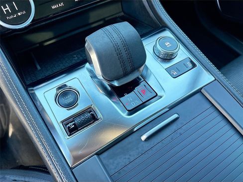 Used 2024 Jaguar F-PACE R-Dynamic S image 19