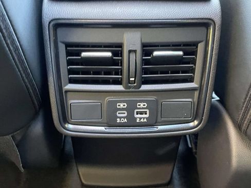 Used 2026 Subaru Forester Limited AWD/4WD image 13