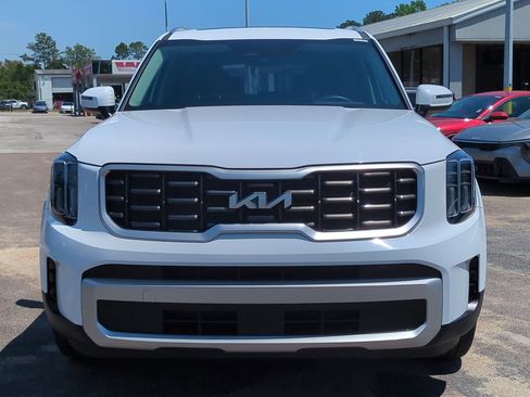 Used 2025 Kia Telluride S FWD image 9