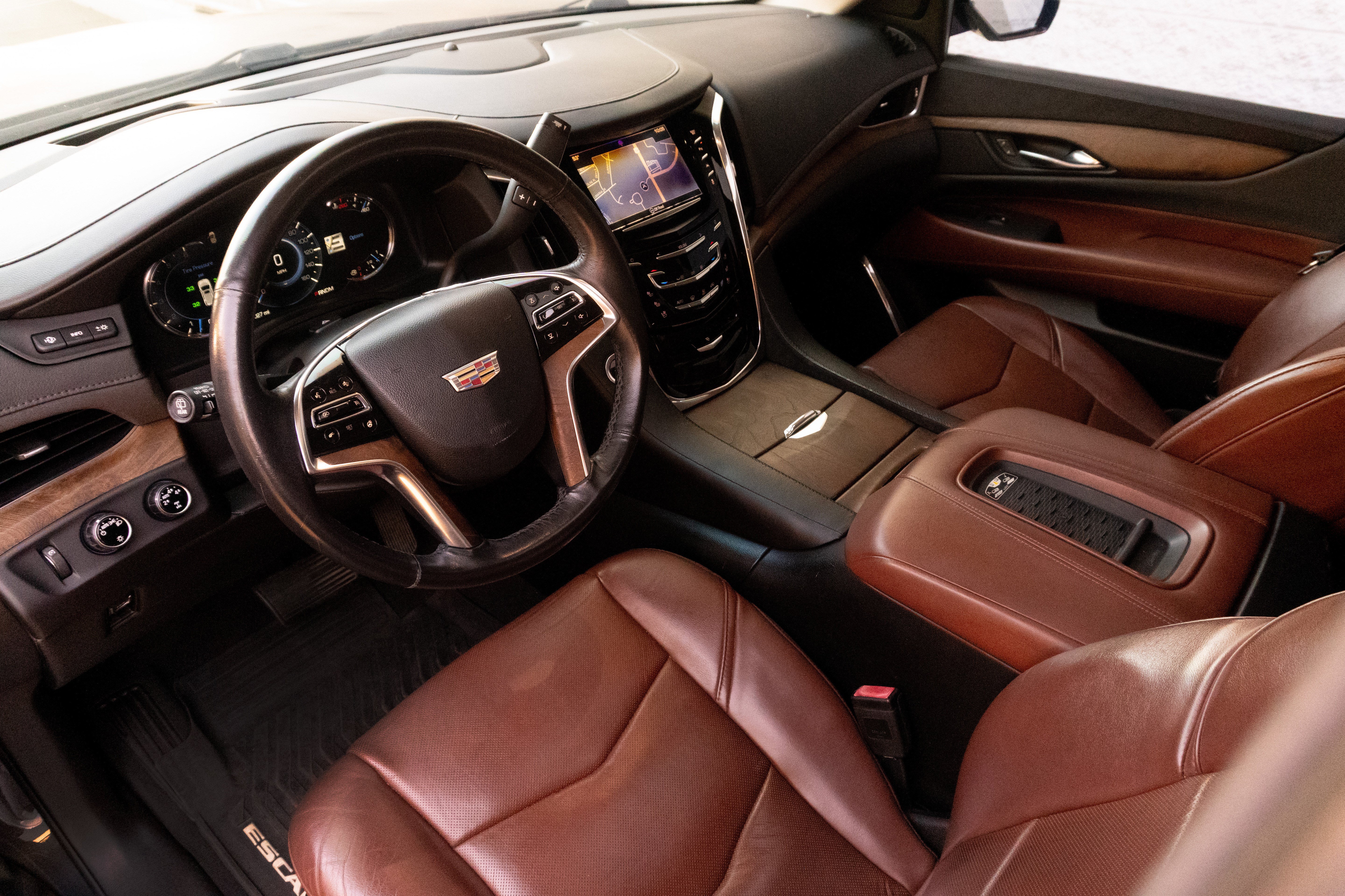 Used 2016 Cadillac Escalade ESV Premium AWD/4WD image 10