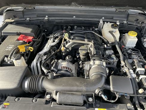 Used 2022 Jeep Gladiator Sport image 24