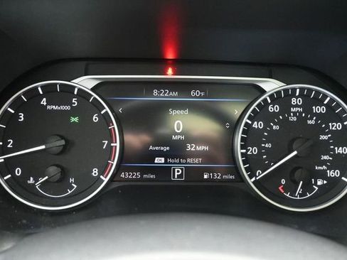 Used 2024 Nissan Sentra SR w/ SR Premium Package FWD image 42