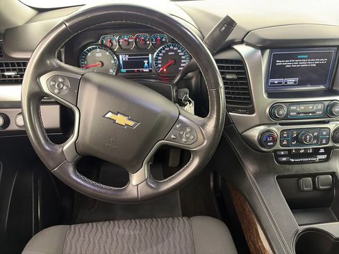 Used 2017 Chevrolet Suburban LS AWD/4WD image 14