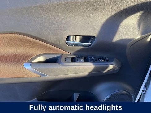 Used 2023 Nissan Kicks SR image 12