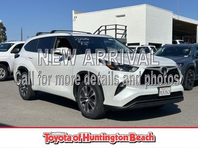 Used 2024 Toyota Highlander XLE