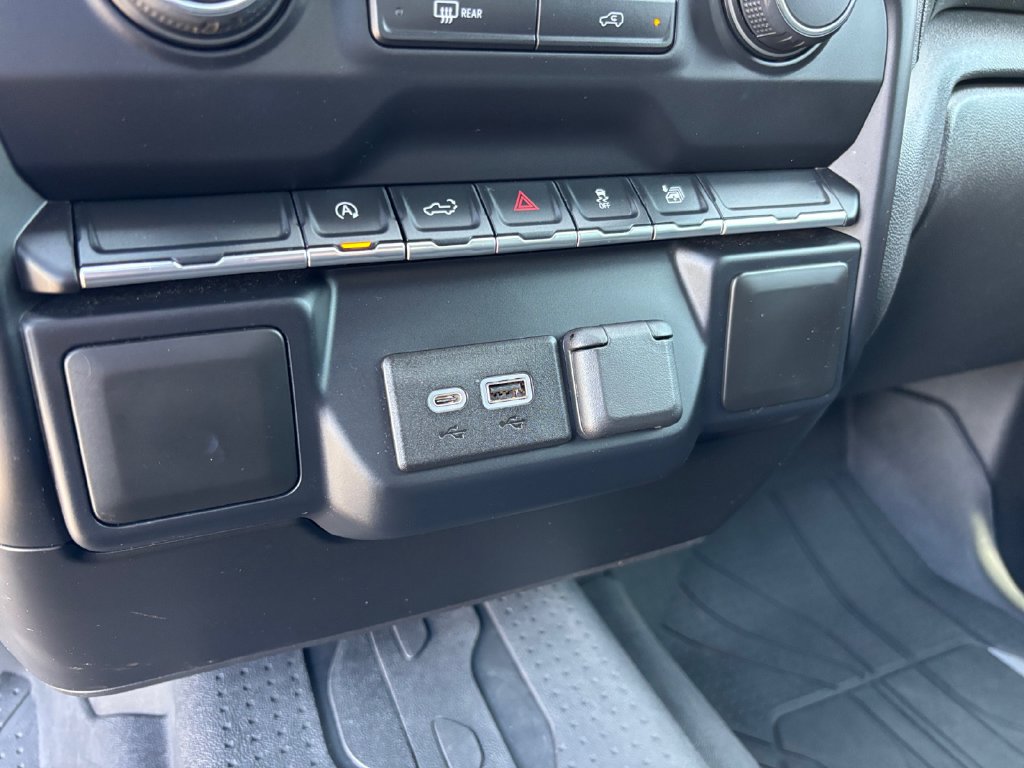 Used 2020 Chevrolet Silverado 1500 RST w/ RST Value Package RWD image 31