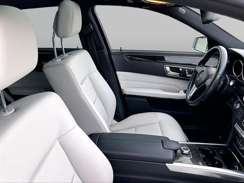 Certified 2016 Mercedes-Benz E 350 Sedan image 9