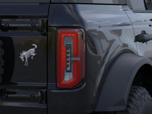 New 2026 Ford Bronco Outer Banks AWD/4WD image 23