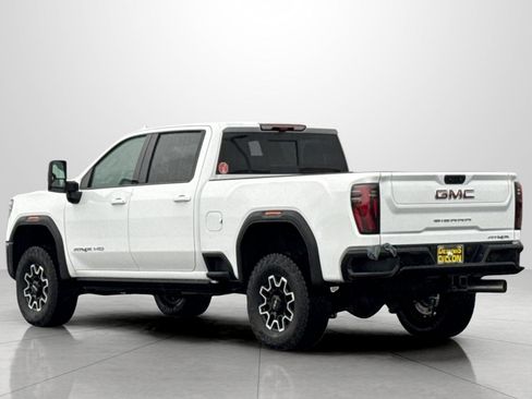 Used 2026 GMC Sierra 2500 AT4X image 6