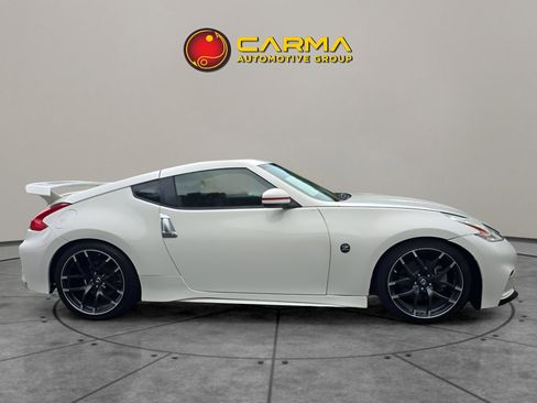 Used 2016 Nissan 370Z NISMO image 6