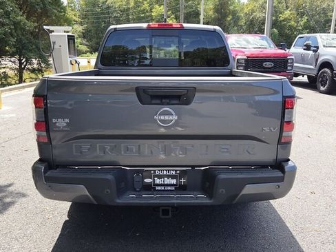 Used 2023 Nissan Frontier SV w/ SV Convenience Package RWD image 14