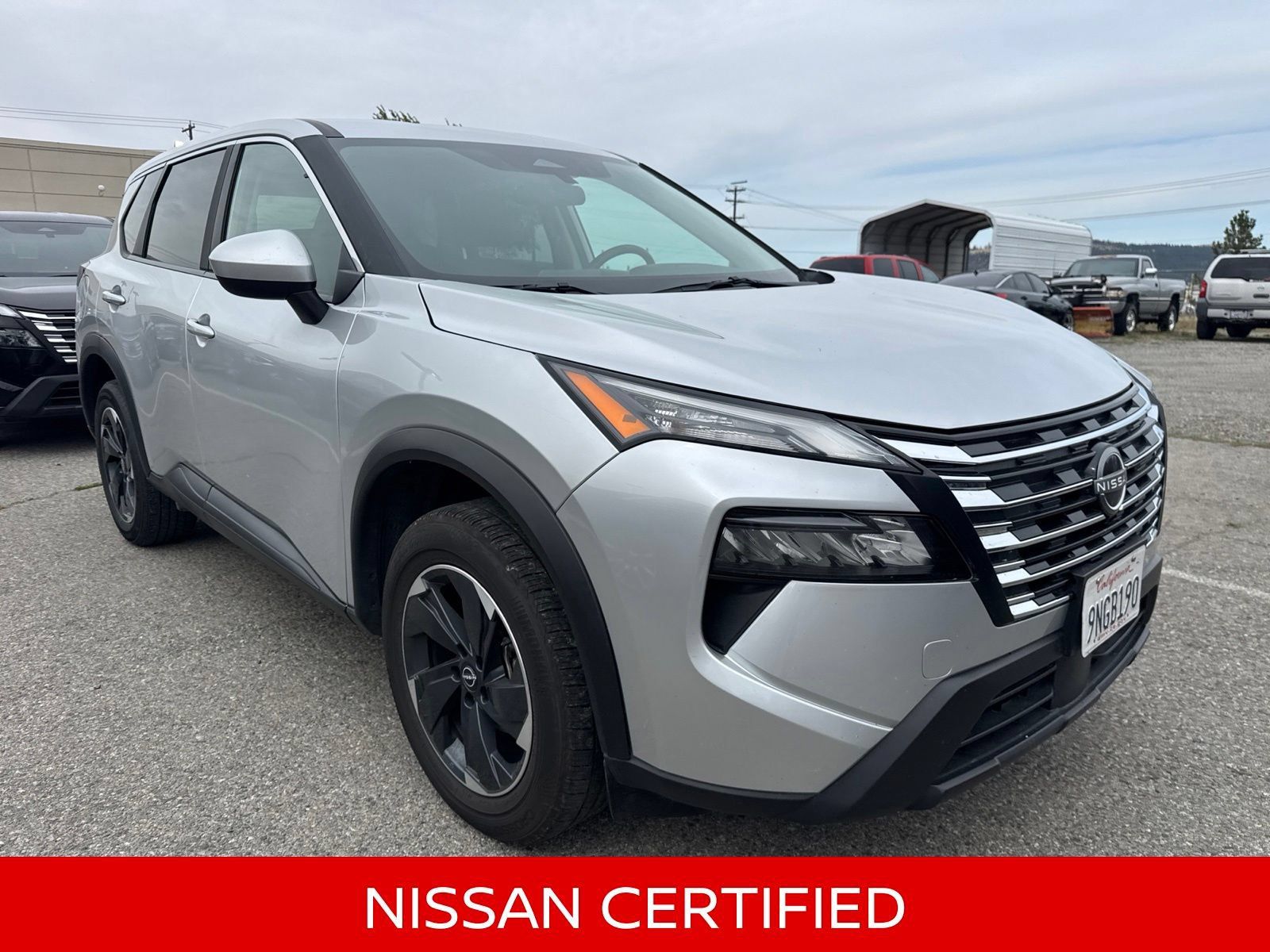 Certified 2025 Nissan Rogue SV AWD/4WD image 4