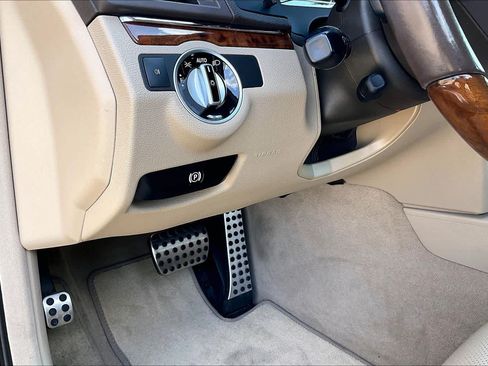 Used 2012 Mercedes-Benz E 350 Cabriolet image 28