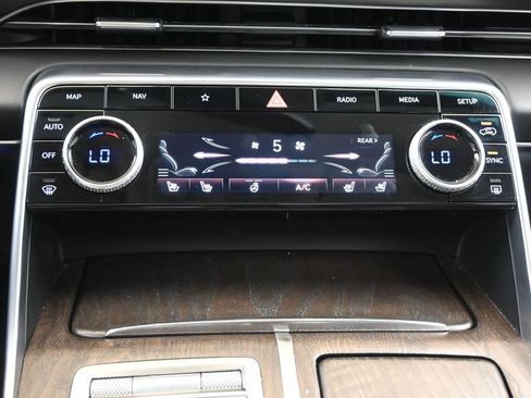 Used 2024 Genesis GV80 3.5T image 31