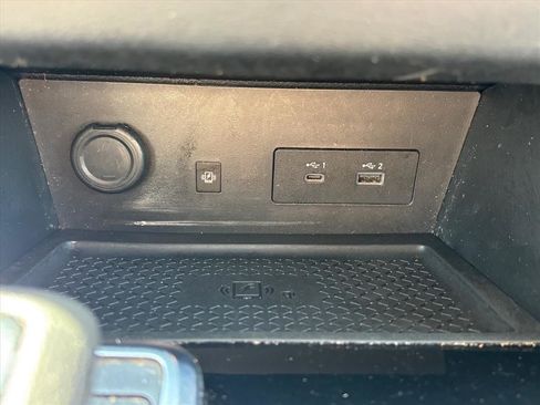 Used 2024 Nissan Pathfinder SL w/ Black Appearance Package FWD image 20