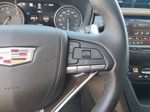 Used 2024 Cadillac XT6 Sport w/ Platinum Package image 27