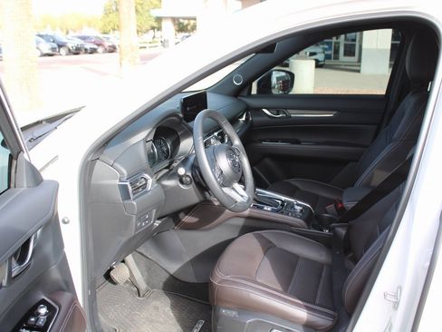 Used 2025 MAZDA CX-5 Signature image 10