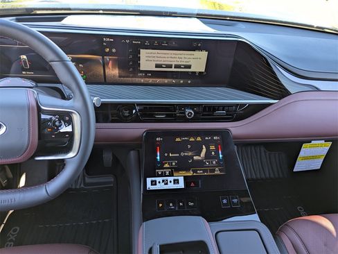 New 2026 INFINITI QX80 Autograph image 23