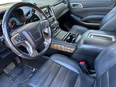 Used 2018 GMC Yukon Denali w/ Denali Ultimate Package AWD/4WD image 10