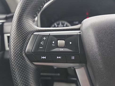 Used 2024 Mitsubishi Outlander SE FWD image 35