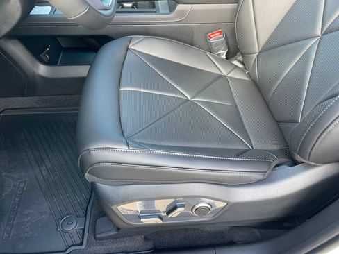 New 2027 Kia Telluride EX w/ Towing Package FWD image 19