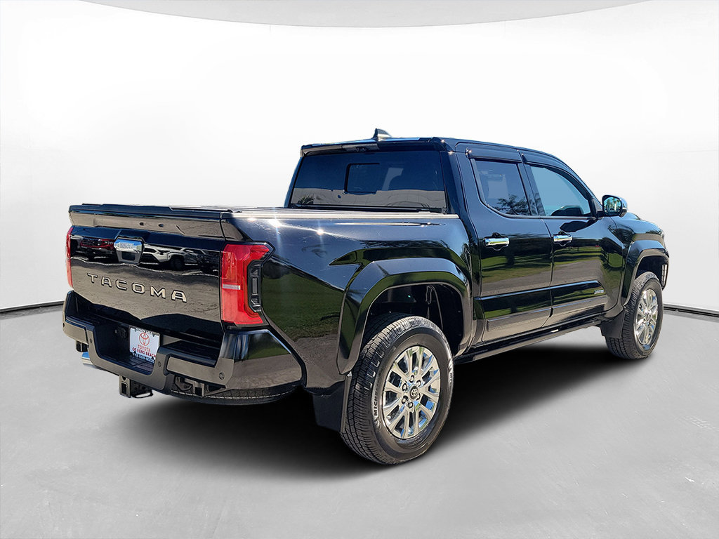 Used 2025 Toyota Tacoma Limited AWD/4WD image 4