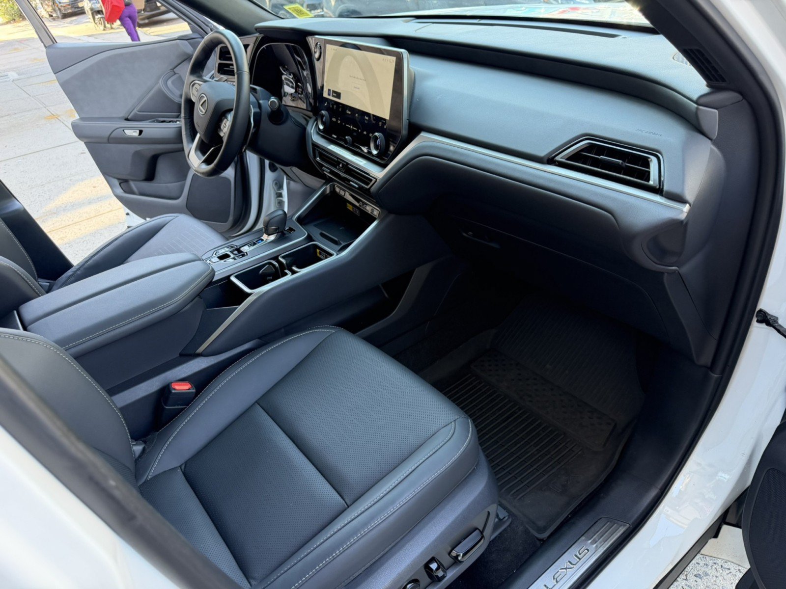 Used 2025 Lexus TX 350 AWD w/ Technology Package image 18