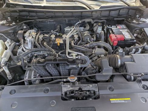 Used 2023 Nissan Altima 2.5 S FWD image 12
