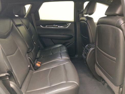 Used 2020 Cadillac XT5 Premium Luxury FWD image 19