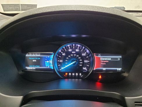 Used 2018 Ford Explorer XLT w/ Equipment Group 202A AWD/4WD image 23