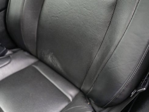 Used 2018 Chrysler 300 Limited image 23