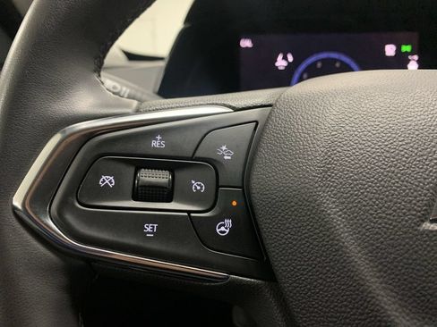 Used 2024 Chevrolet Trax LT w/ Driver Confidence Package FWD image 41