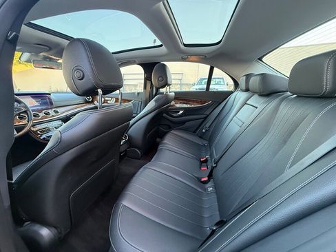 Used 2018 Mercedes-Benz E 300 image 26