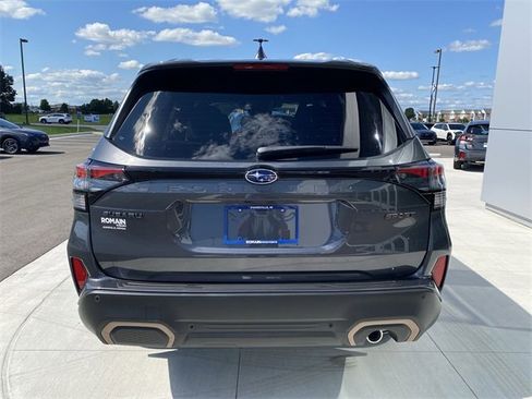 Used 2025 Subaru Forester Sport w/ Popular Package #2 image 4