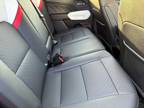 Used 2024 GMC Canyon AT4X image 15