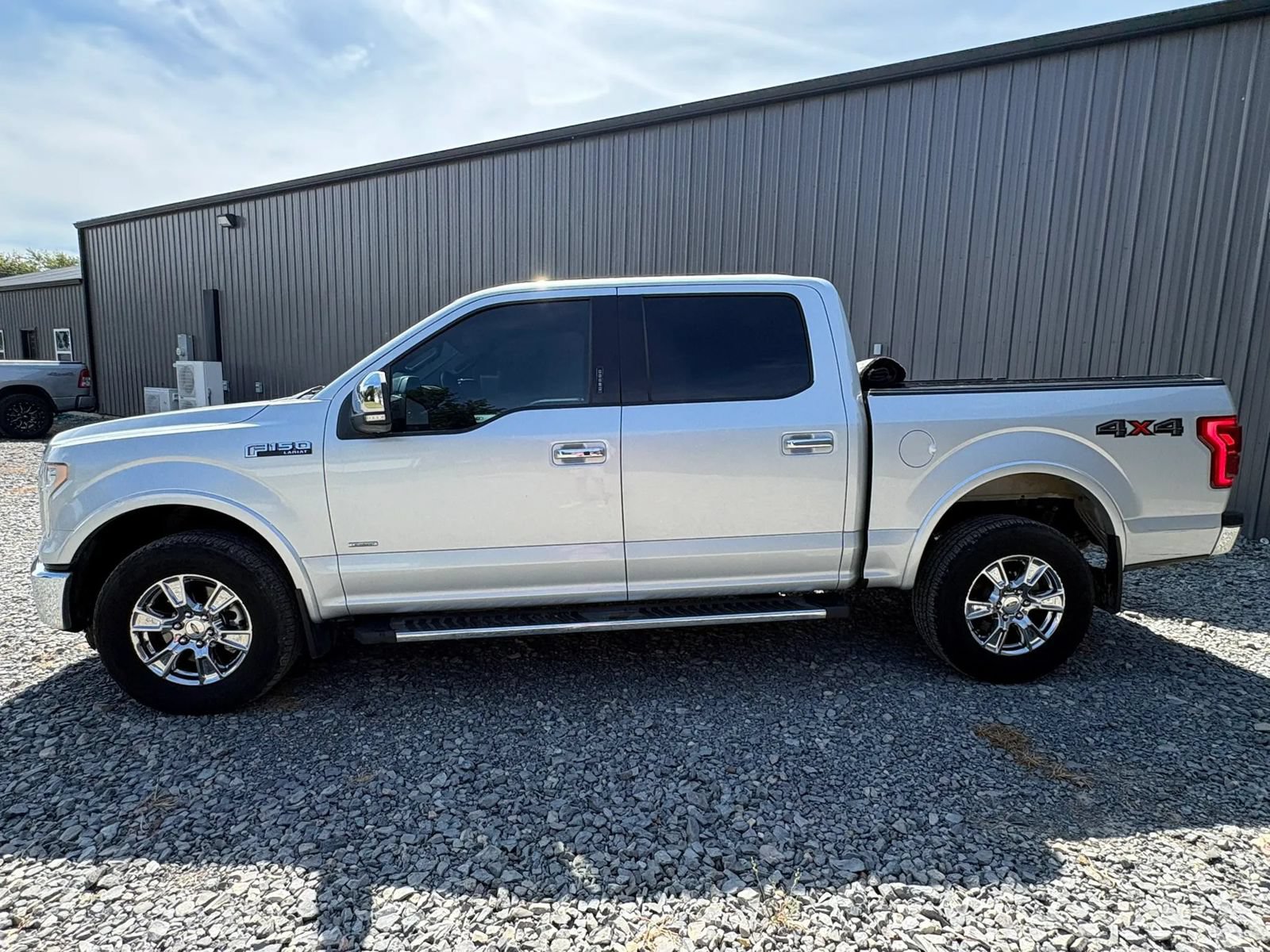 Used 2016 Ford F150 Lariat w/ Equipment Group 502A Luxury AWD/4WD image 8