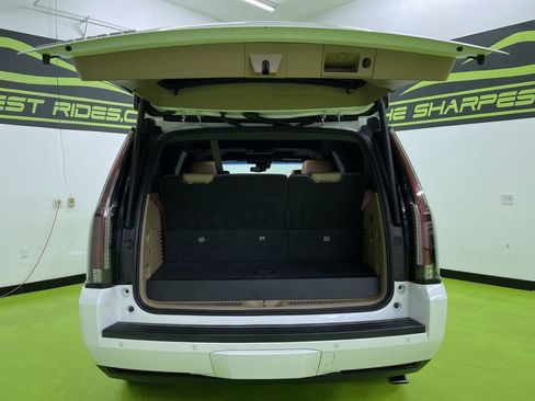 Used 2018 Cadillac Escalade Platinum image 9