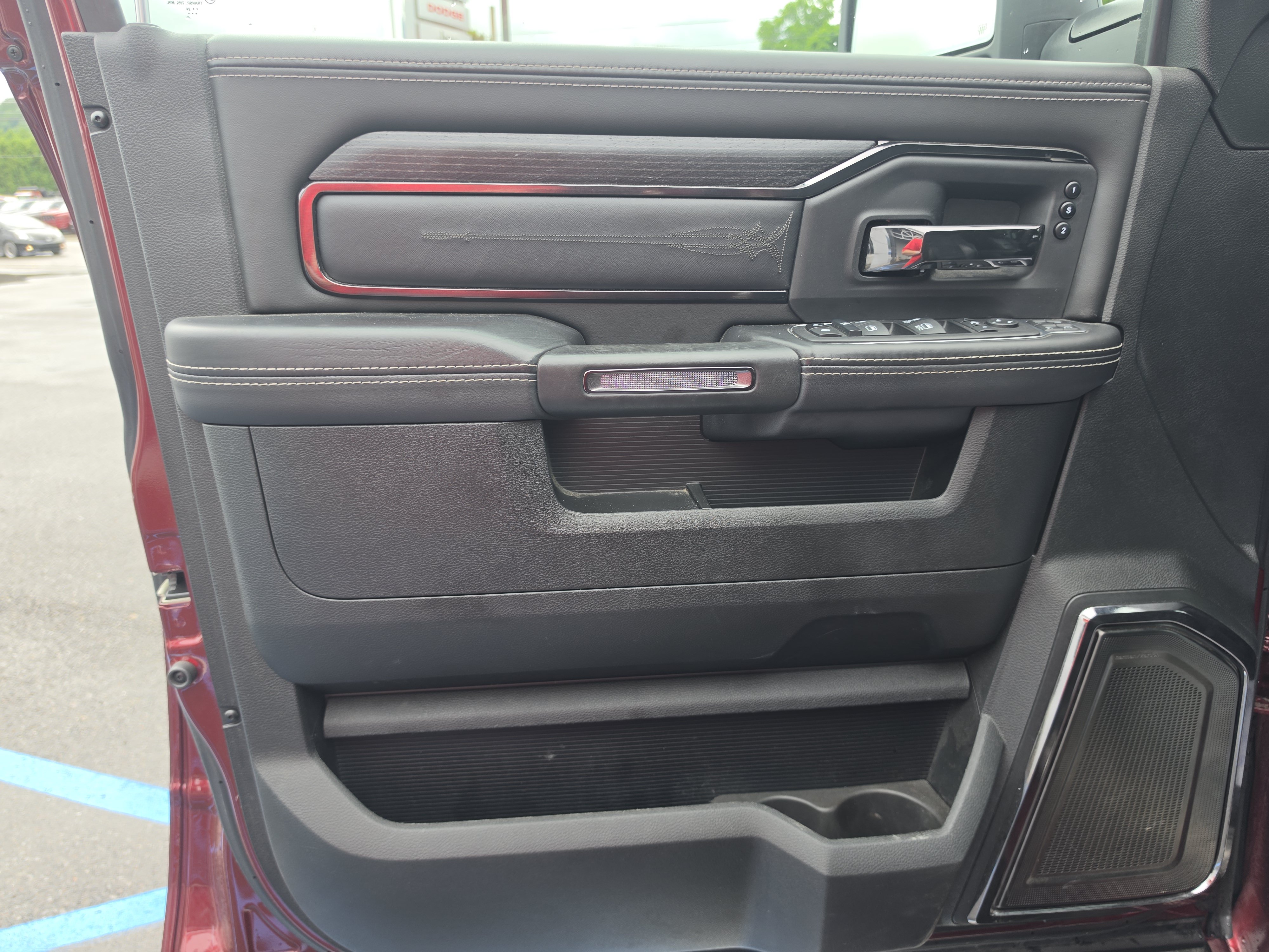 Used 2024 RAM 2500 Limited AWD/4WD image 17