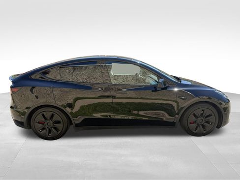 Used 2023 Tesla Model Y Performance AWD/4WD image 7