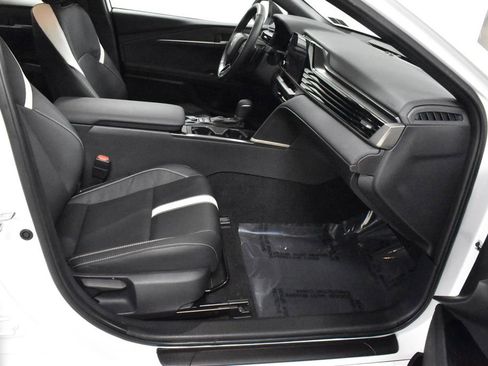 Certified 2025 Toyota Camry SE image 14