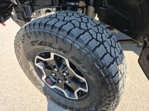 Used 2018 Jeep Wrangler Rubicon AWD/4WD image 24