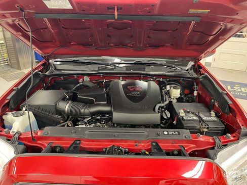 Used 2019 Toyota Tacoma SR5 image 30