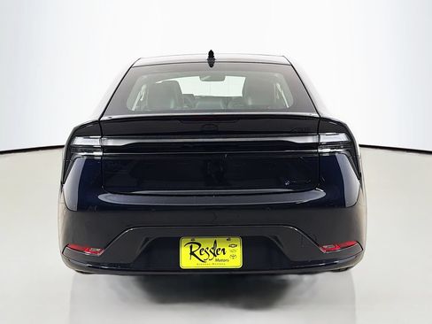 New 2026 Toyota Prius Plug-In Hybrid FWD image 6