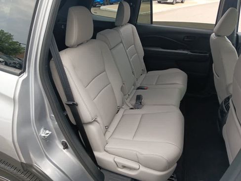 Used 2023 Honda Passport EX-L image 15